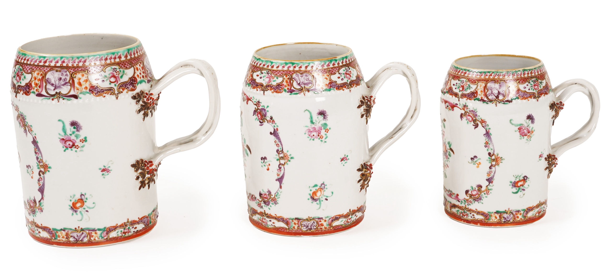 A graduated set of three Chinese export famille rose mugs, Qianlong period